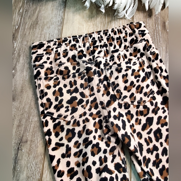 2 pr. Childrens Place girls leopard print jeggings in size 4T - Picture 6 of 7